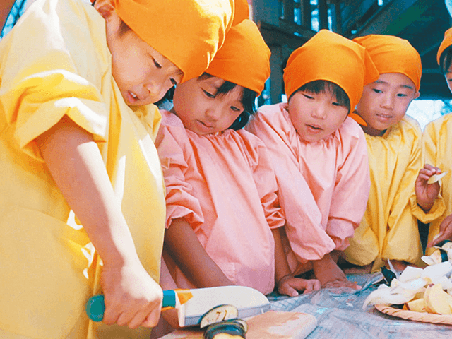 「はじめてクッキング」教室開始