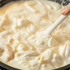 牛乳は、加熱しすぎると分離する可能性がありますので、火加減にご注意ください。