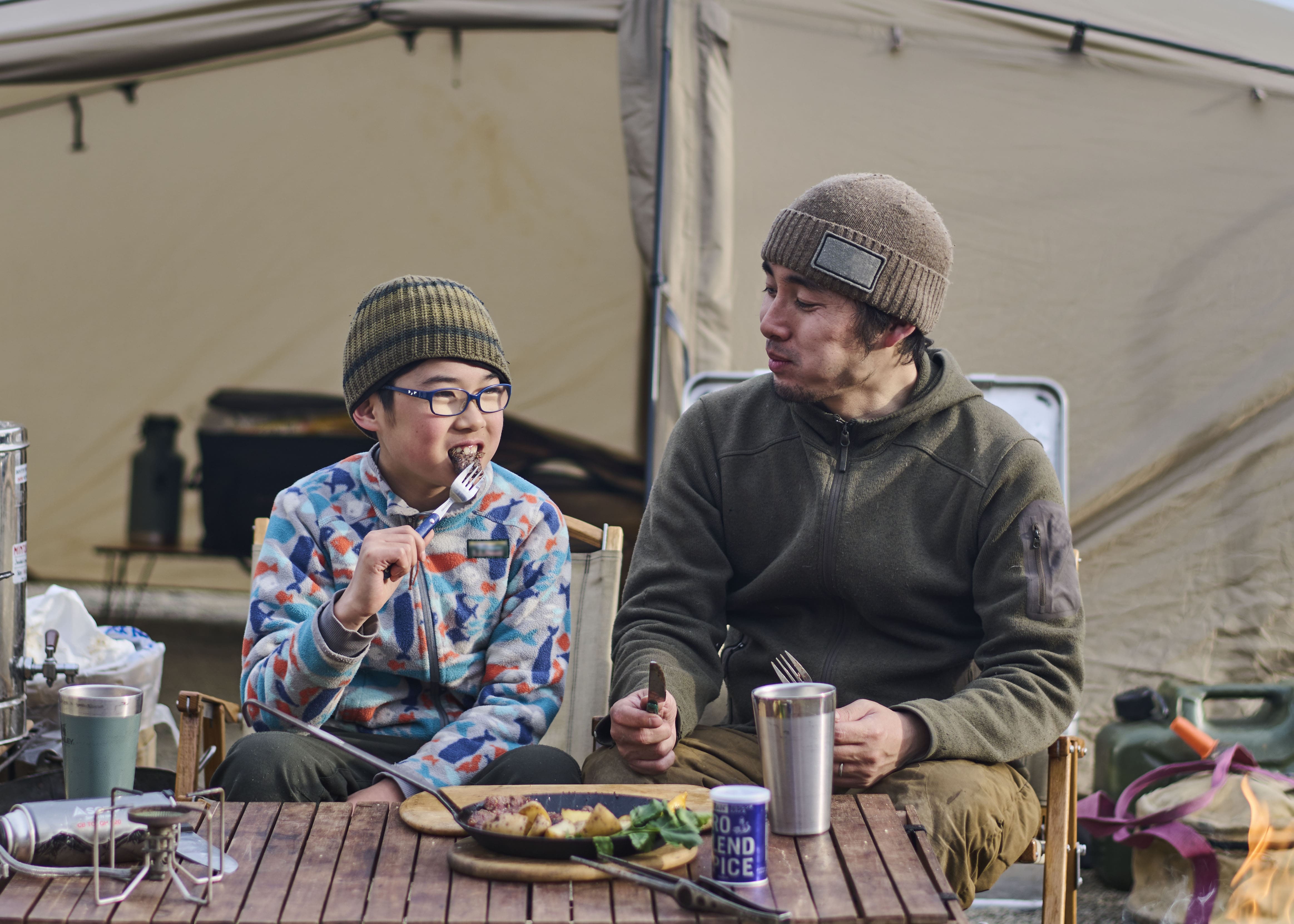 簡単でおいしいだけじゃない。子どもの味覚を広げるキャンプ飯