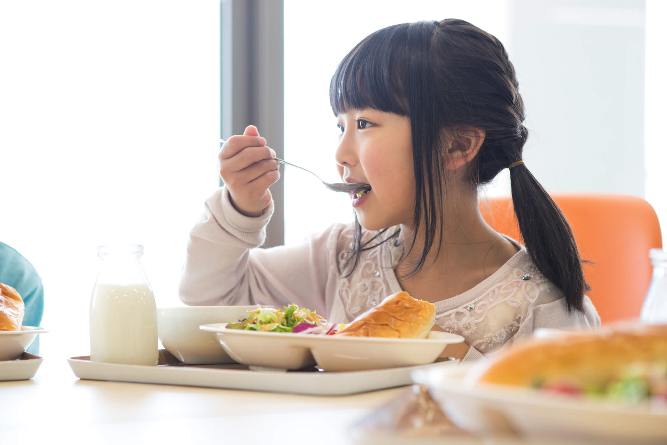 遺伝だと諦めないで！子どもの身長を伸ばす可能性を高めるために大切なこととは？