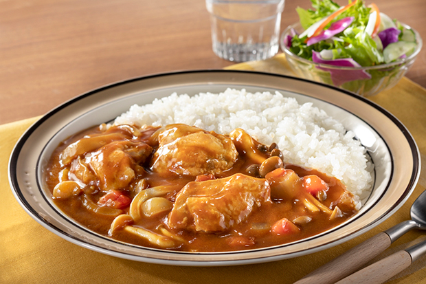 やわらか鶏もも肉とトマトのカレー